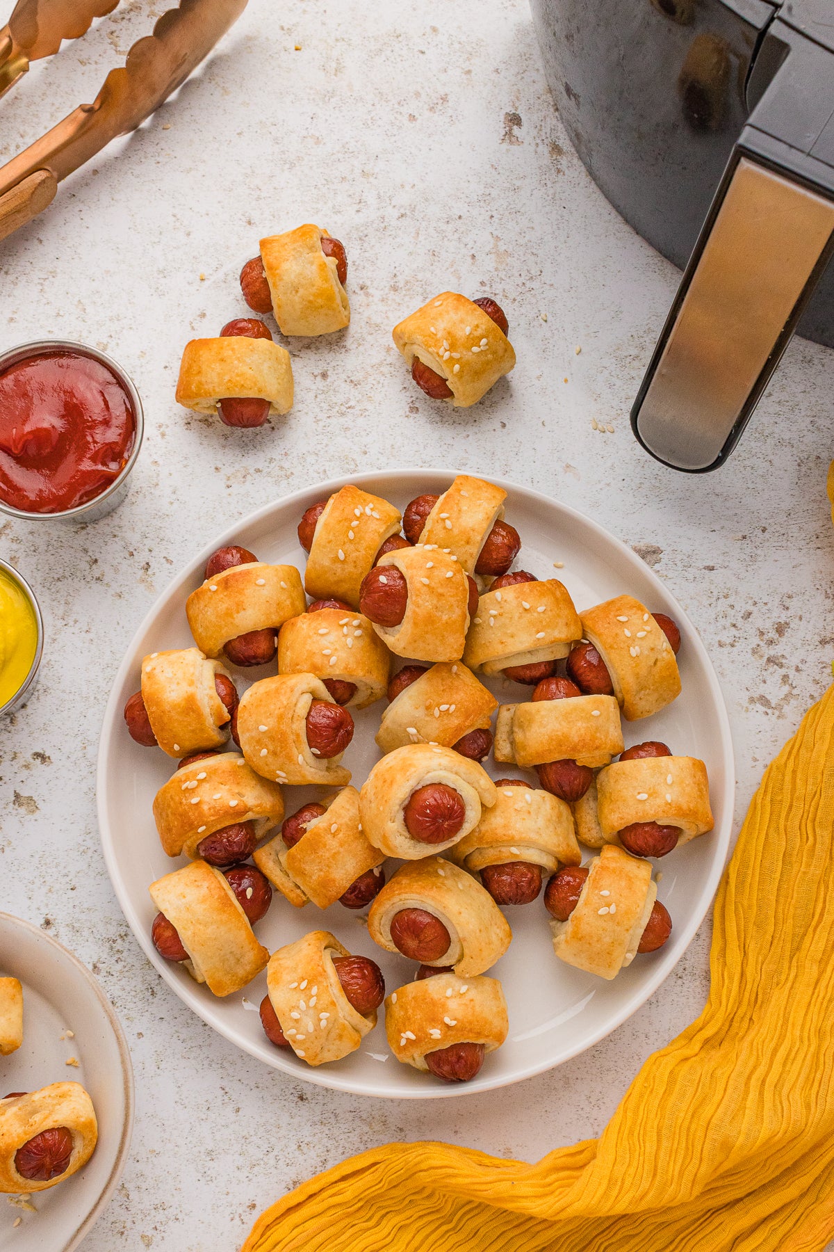 *Air Fryer Pigs in a Blanket