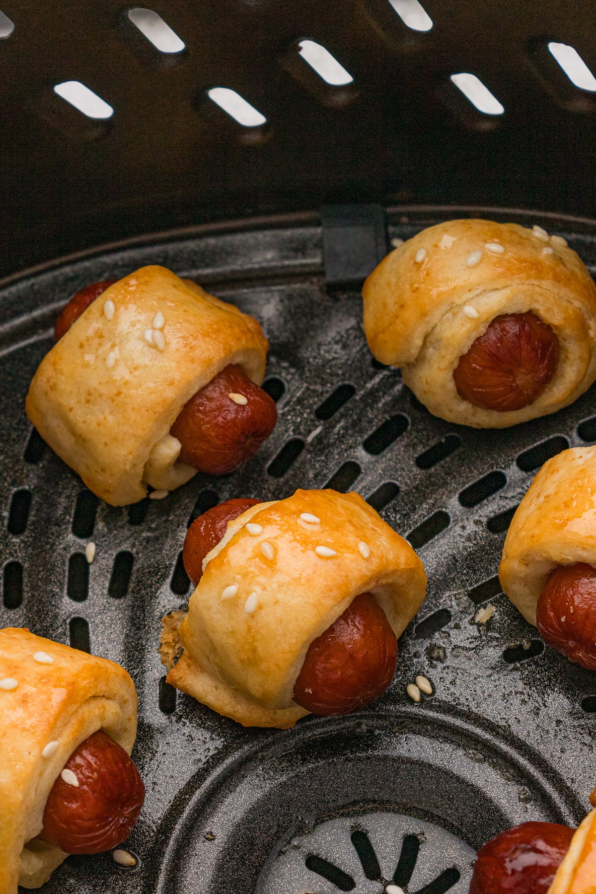 *Air Fryer Pigs in a Blanket